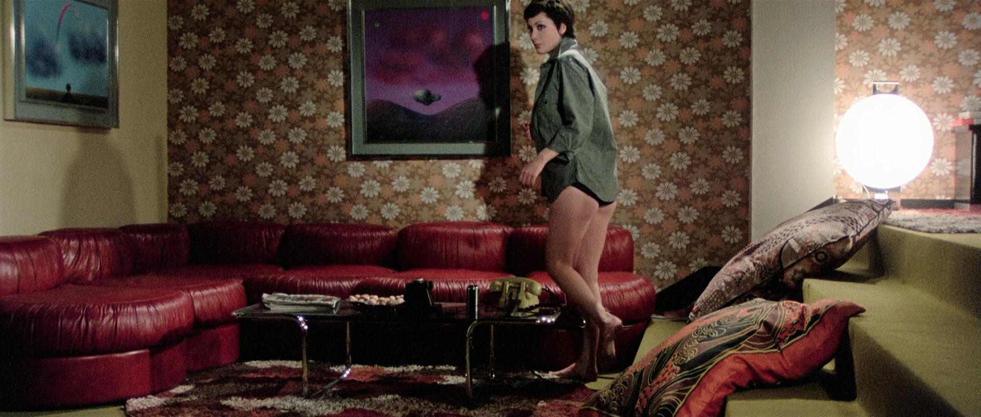 strip nude for your killer header